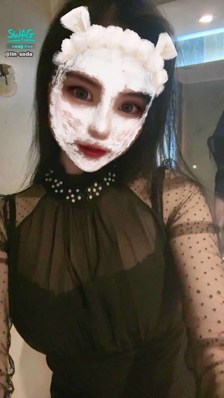lin_soda : 10/29(三)22:00萬聖驚喜
直播達80萬💎  抽插噴水💦
#主題直播 #性感