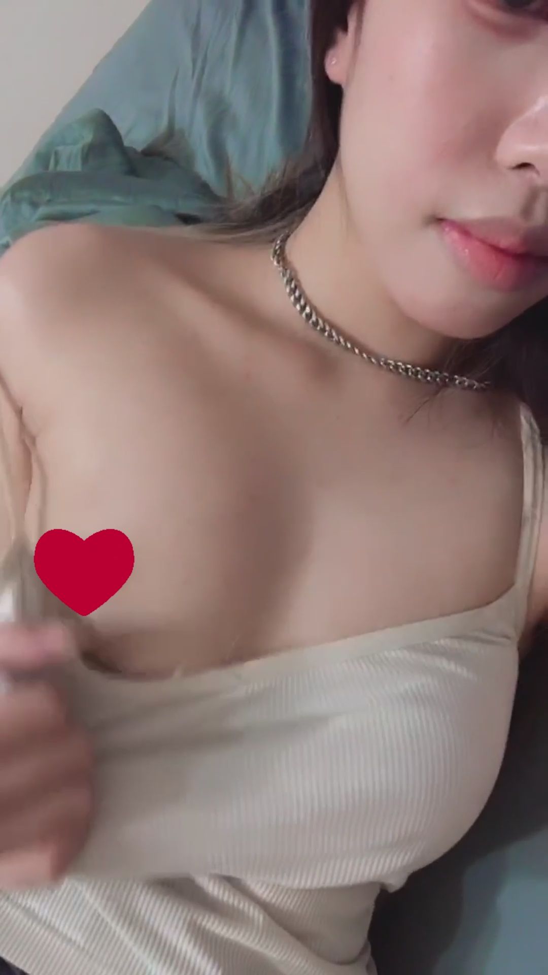 chloe_0915 : 那個快來了 好想要👀
只能自己摸摸
想看的話私訊:我想舔小稀~
#私訊 #誘惑 #貧乳 #sexy #性感 #騷