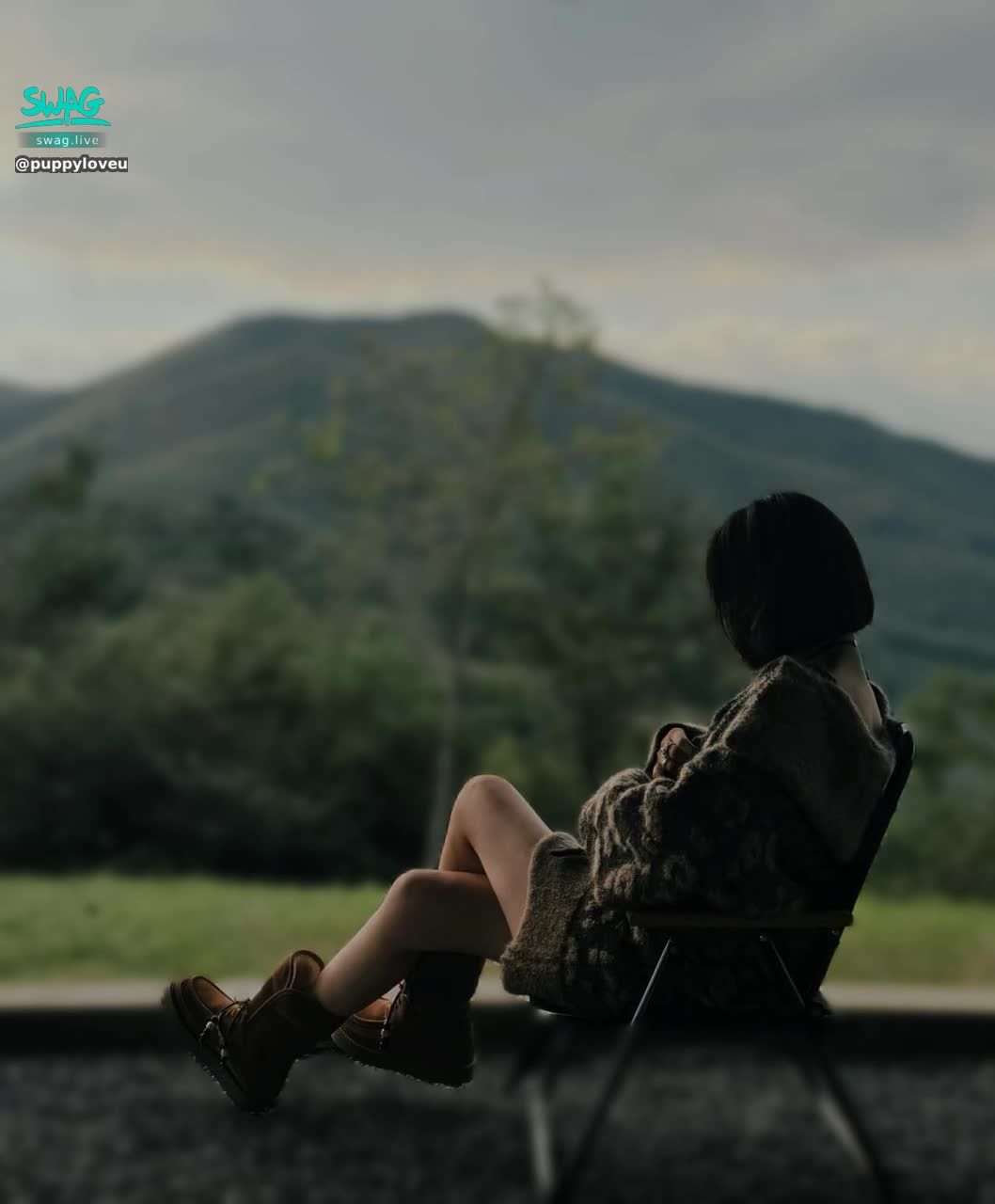 puppyloveu : 本週原定星期四的直播改為星期五開播
大家!禮拜五見囉~🫶🏻
 1️⃣按下「追蹤」不會錯過怕筆的直播
 2️⃣看看「影片」➕「限動」先看我多騷
 3️⃣私訊 「怕筆本人」回覆 來跟我純❤️約會
I’m 怕筆✏️護理界🔞暗黑小曾莞婷💓