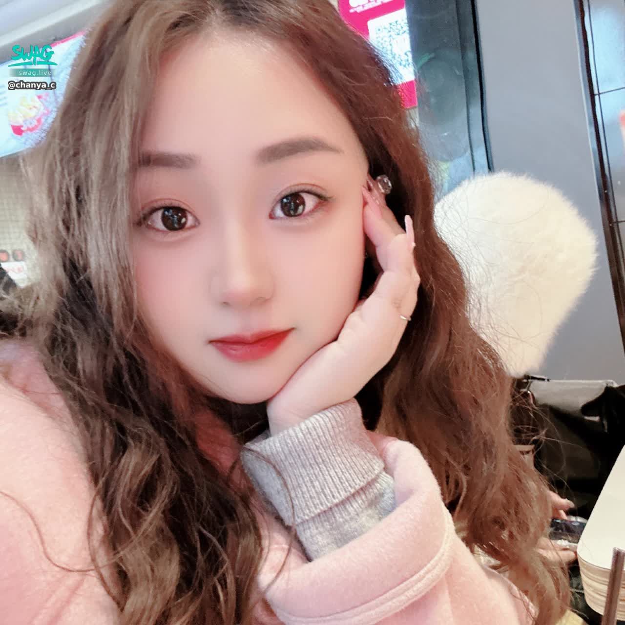 chanya_c : 害羞内敛😊不做作，真诚交友聊天💬