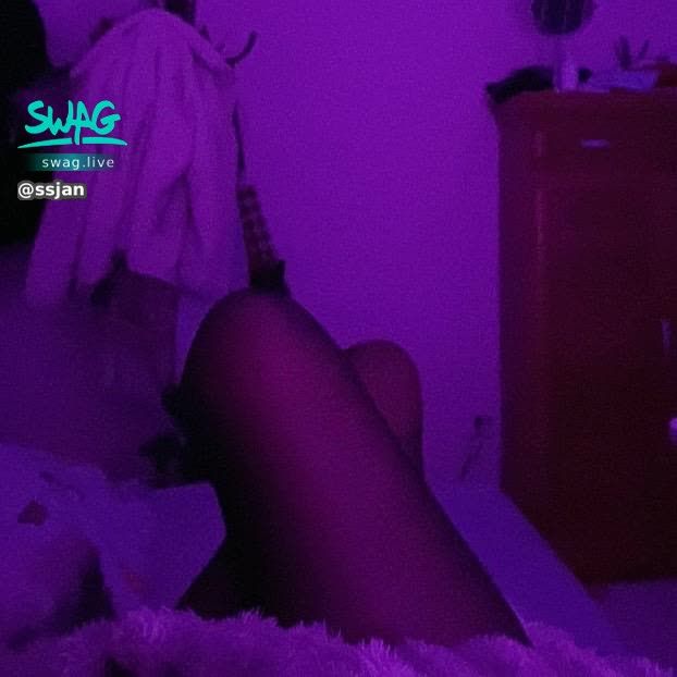 ssjan : 其實腿也很好看😳如果配紅底細高跟😍絕了