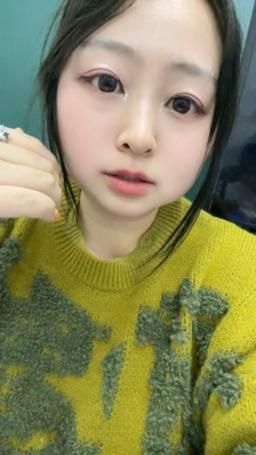 qianxingchen. : 在上班 好寂寞 來滿足我呀