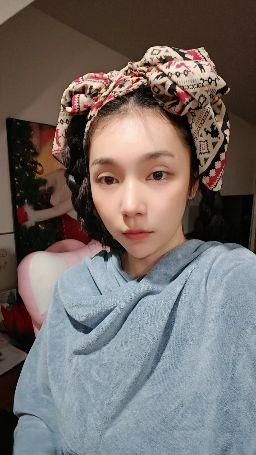 nyra : slow move dance