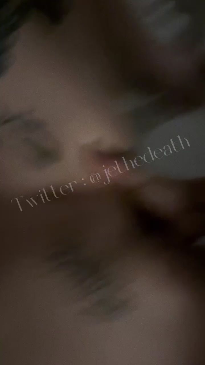 je__thedeath : 約2位男粉絲 一起淫蕩之旅🥵