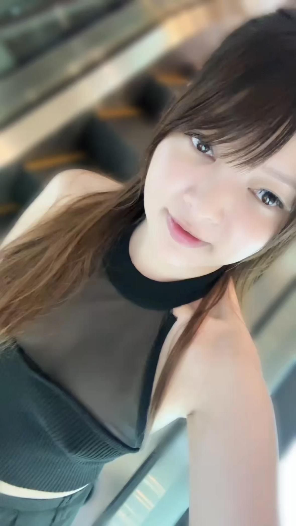 maggiebabe : 一日見面體驗公廁的刺激