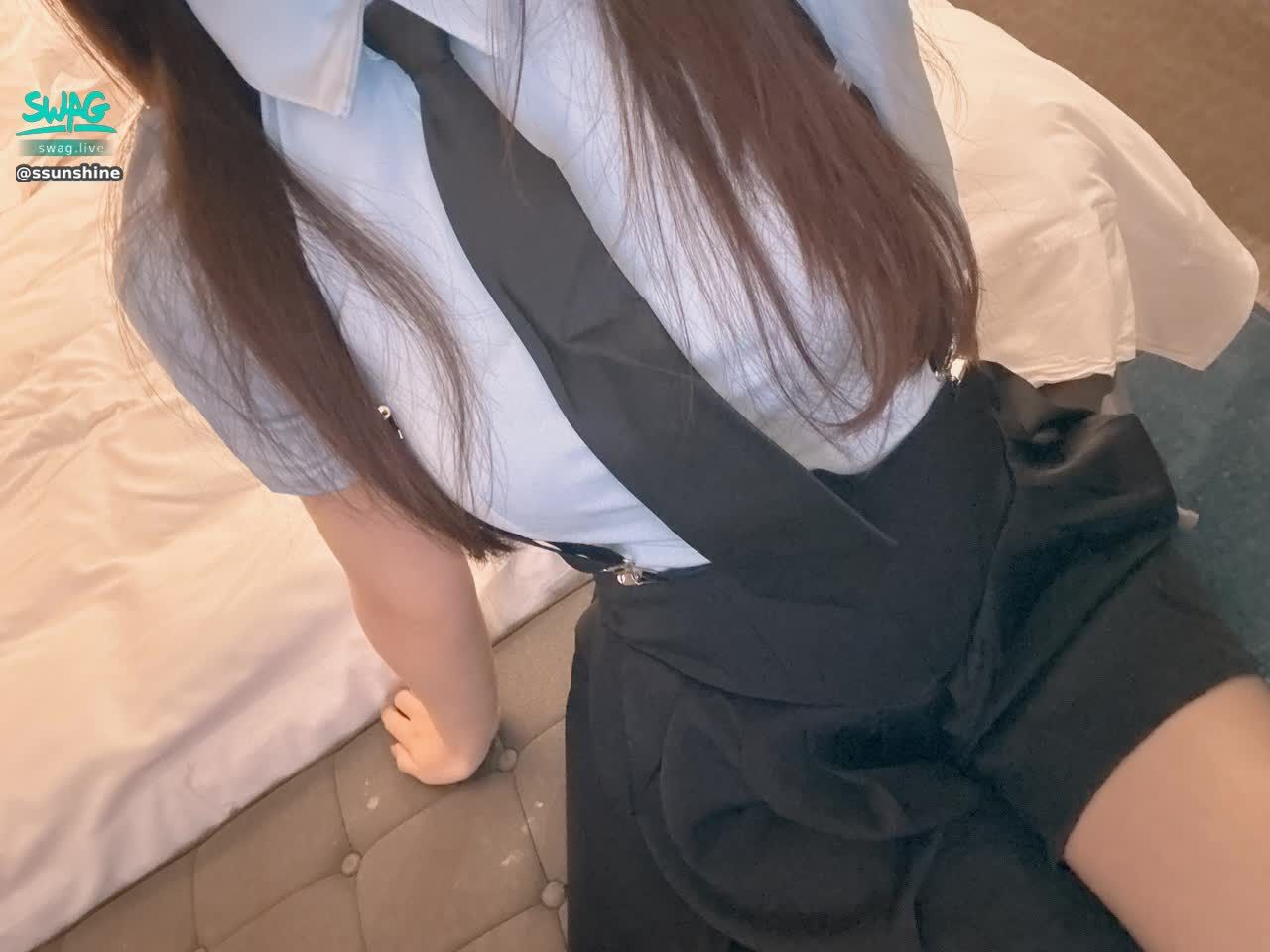 ssunshine : 有制服控嗎👅👧🏻