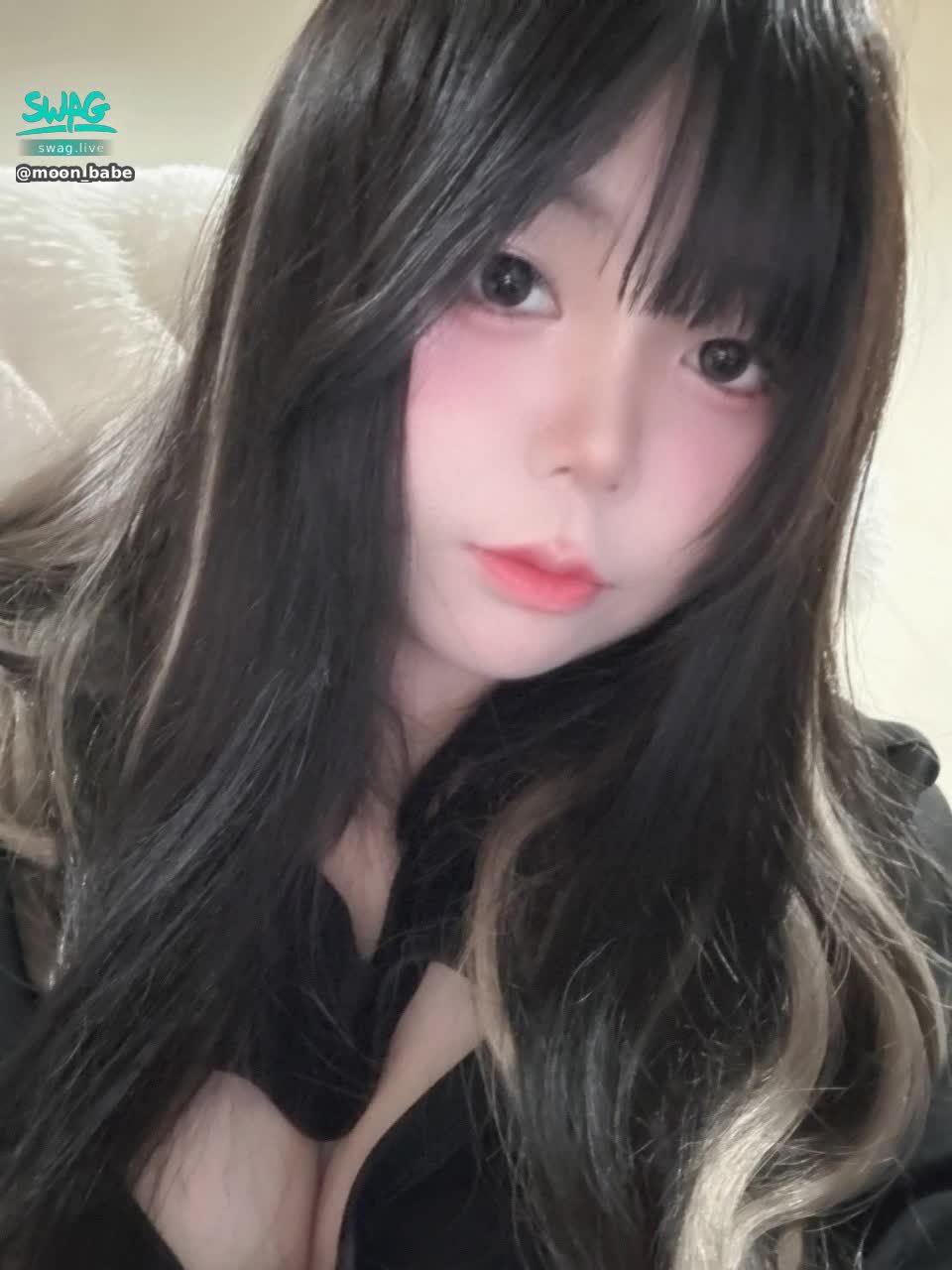 moon_babe : 童顏X巨乳月月醬❤️等Babe來調教😝