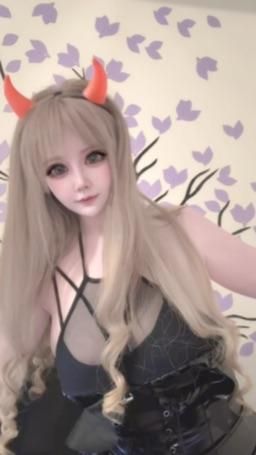 aisa : 遲來的🎃萬聖節裝扮～本來萬聖節晚上以前發的…結果睡著了…過00:00後的補發