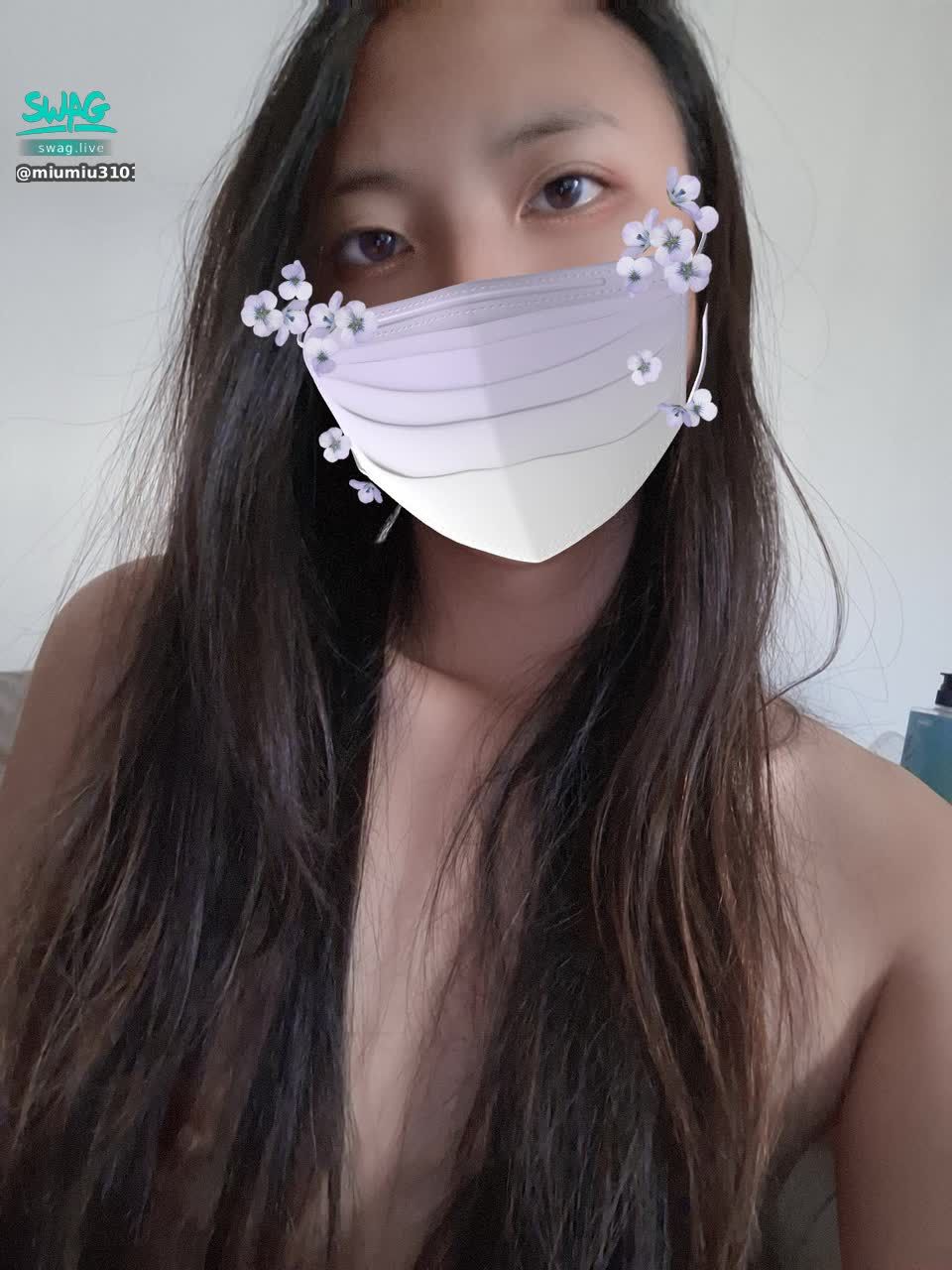 miumiu31013 : 這周生病，不能開播聊聊天了🥲🥲現在完全沒聲音講話😢