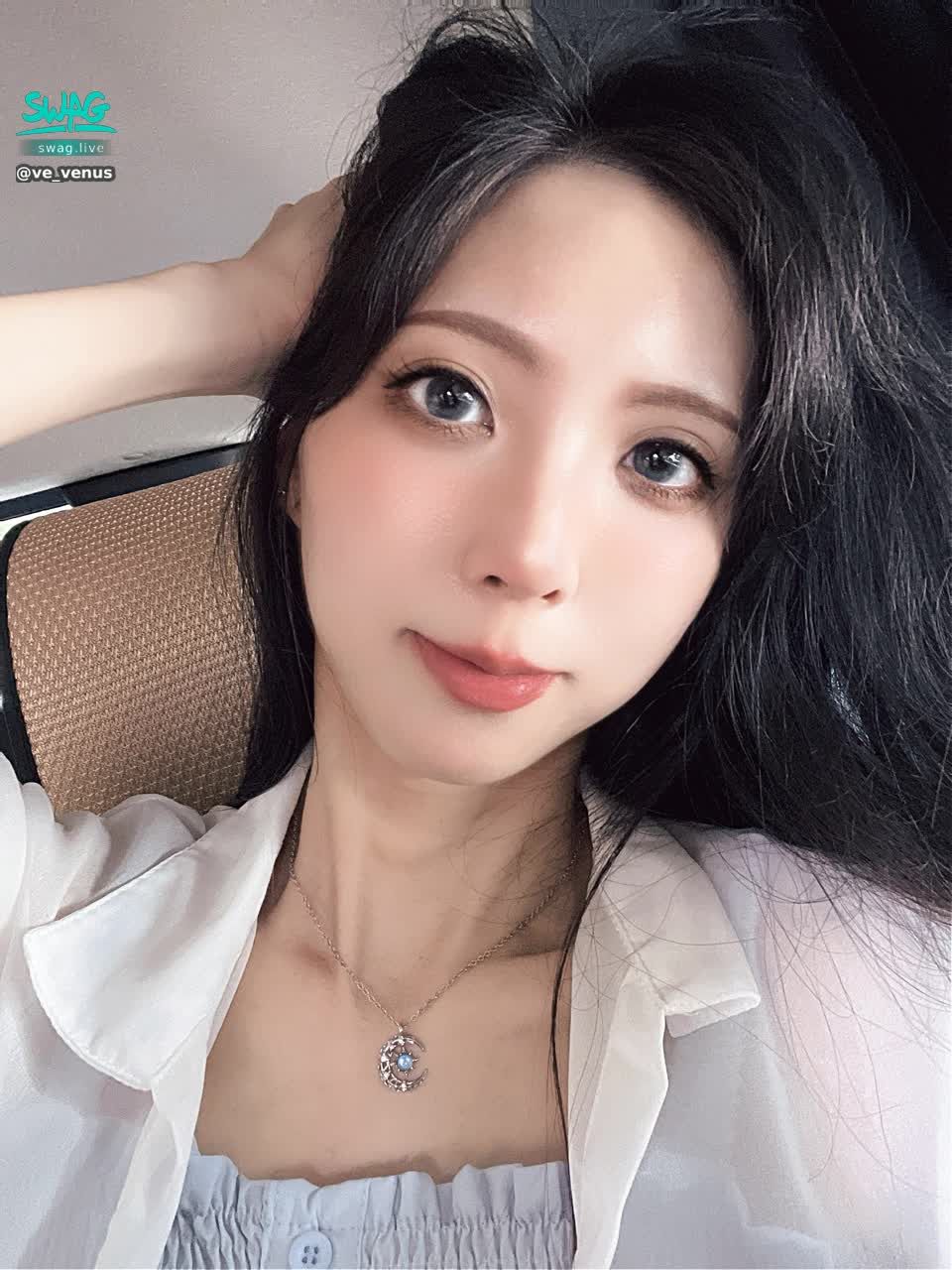 ve_venus : 星妍來了~想找我私訊我喔~不定時開播