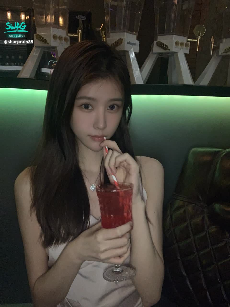 sharprain8988 : hello!!!记得想我哦~😘