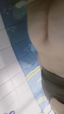 floraof : 適合愛看馬尾和屁股的人 有一秒