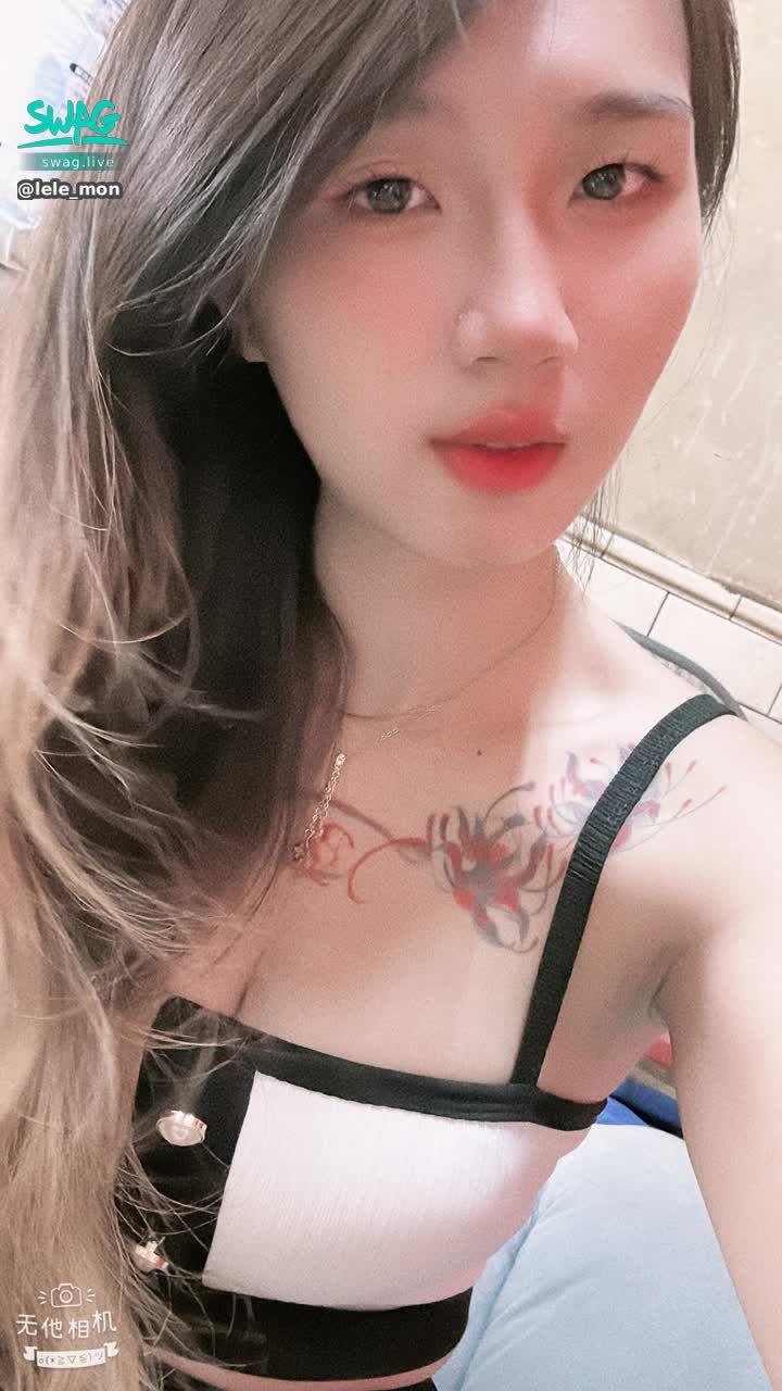 lele_mon : 有人要來跟檸檬聊天嗎🤭