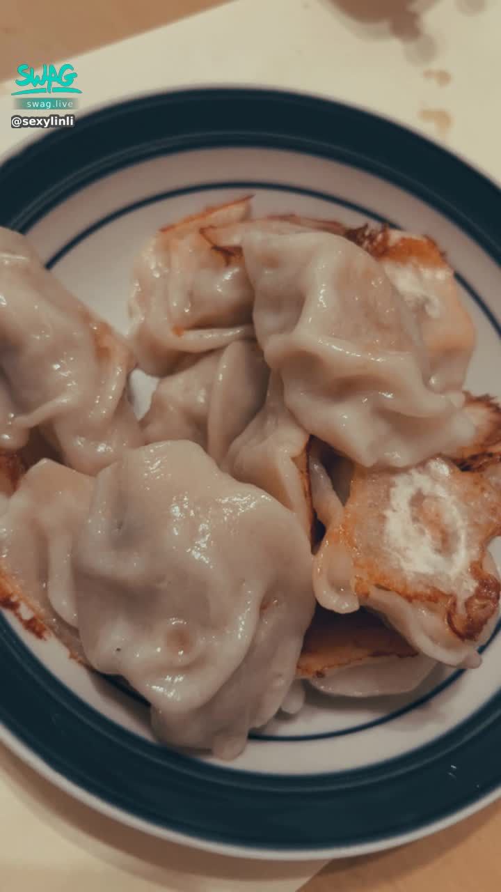 sexylinli : 開動😍