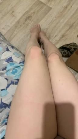 sweetkatty : sexy long legs 😇