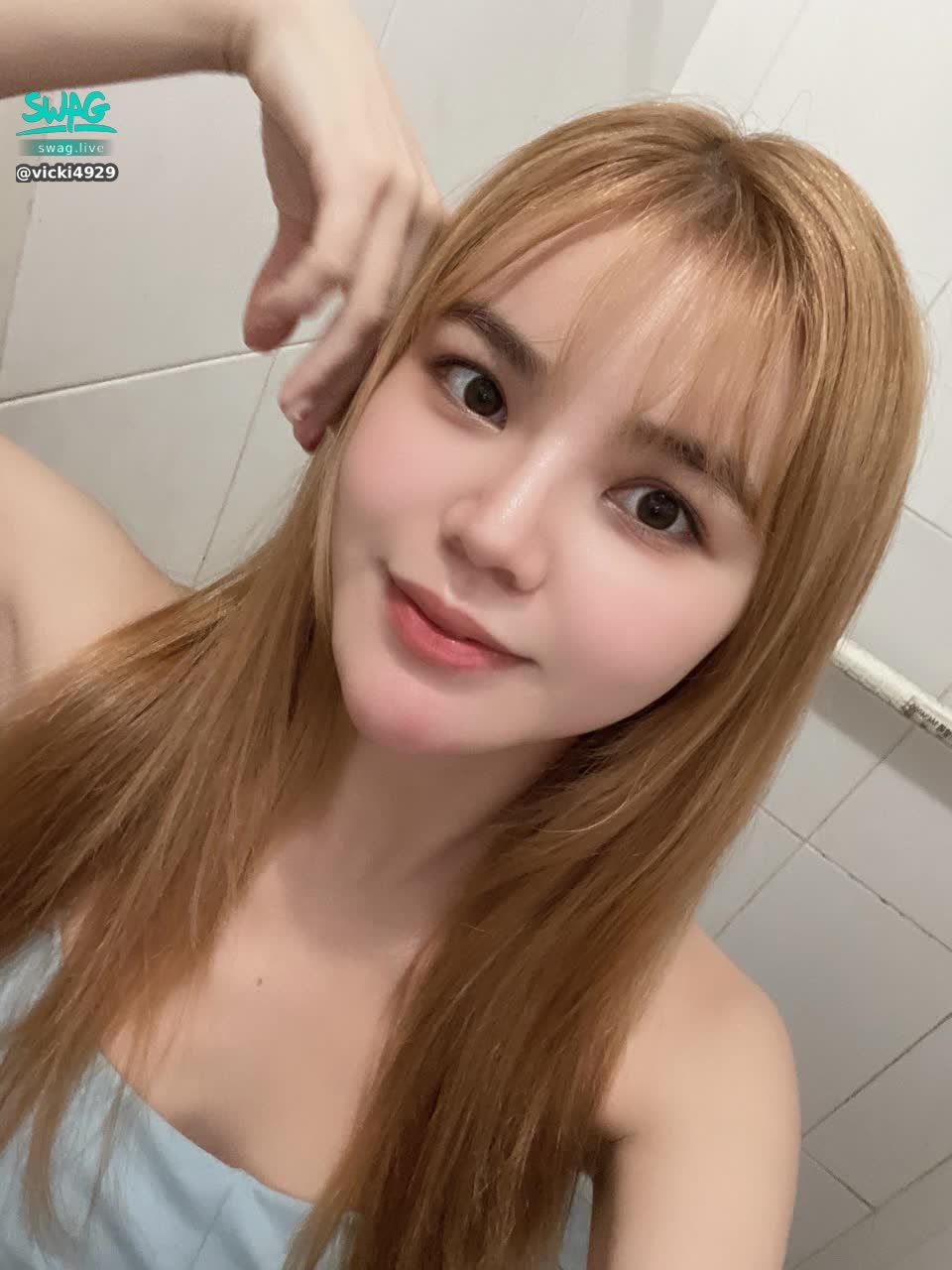 vicki4929 : 十一月活動📣
即日起-11/16前
支持滿15w即贈’專屬小薇手工餅乾‘乙份💕
請各位哥哥們多多支持🙇♀️