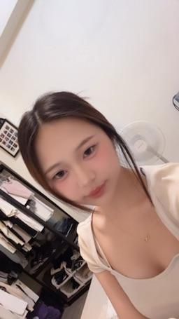 reze_ : 平台掛掉了😭我們後天見🥹🥹