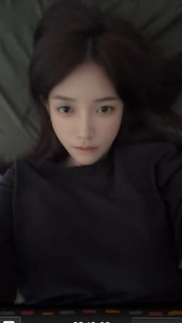 imkowan : 低鑽一分鐘 露臉 摸摸 奶好大 身材超好