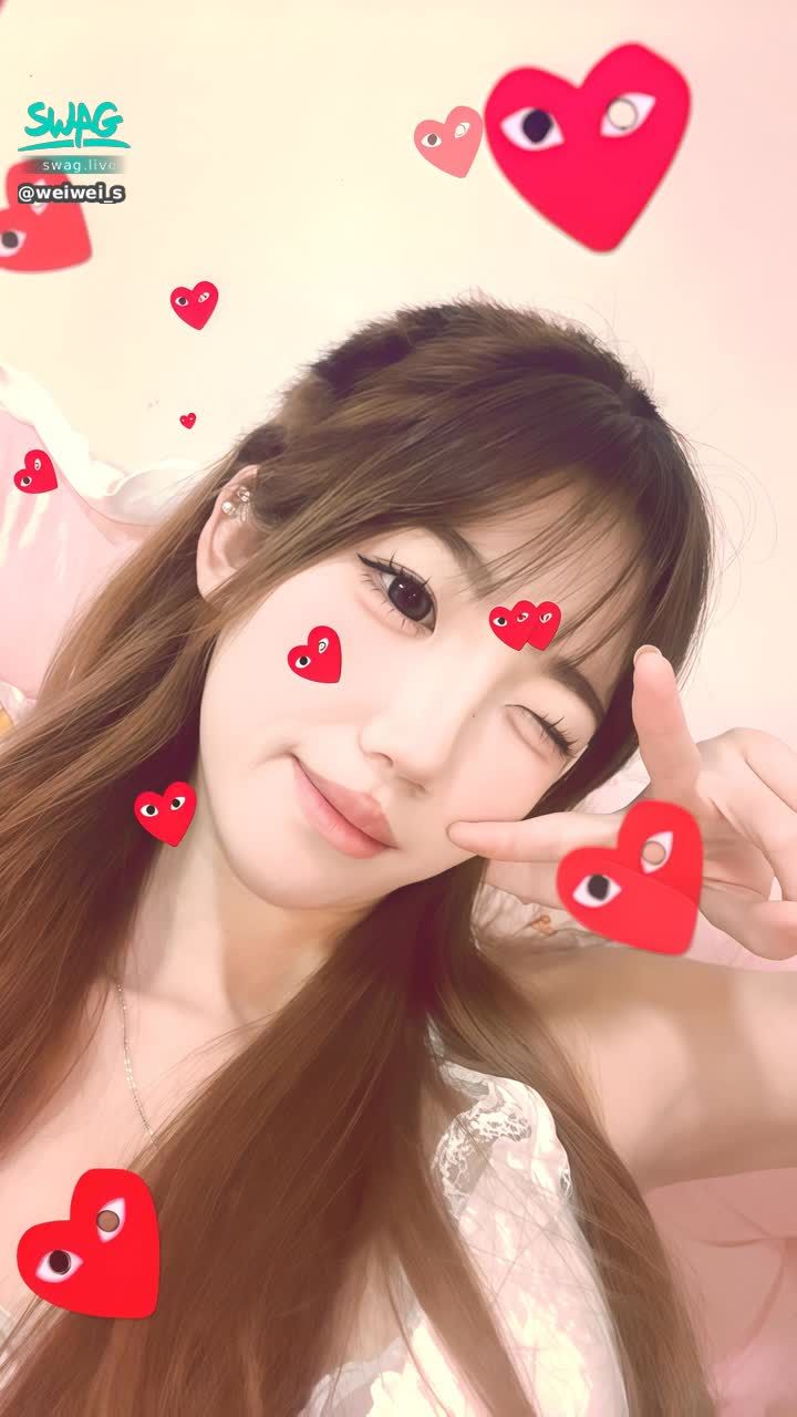 weiwei_s : Babe哥哥快来看我直播啦