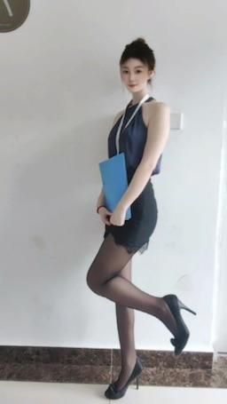 mea1115 : OL穿搭，黑丝