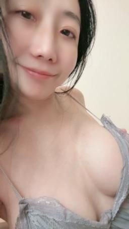 bershuka : 早安揉奶🤍