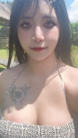 alice_life : 旅遊泰國時不少心街上露出來了