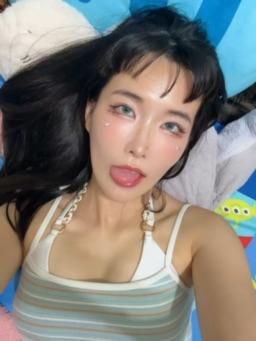 anitabebe : 🙂↔️