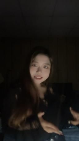 xing_612 : 小禮物發放請Babe寶寶簽收🎁
11/7 21:00見💗久違的小驚喜要上線啦😙