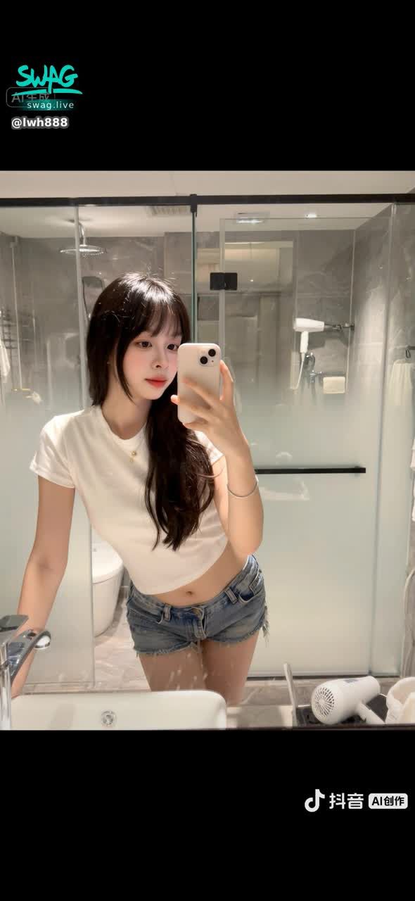 lwh888 : 福利來了，喜歡我就關注我來我直播間，大尺度滿足你