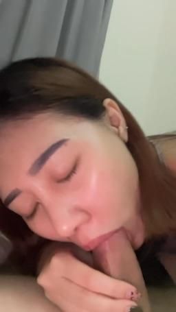 yo7542yo : 肚子太餓了⋯先開動🥵