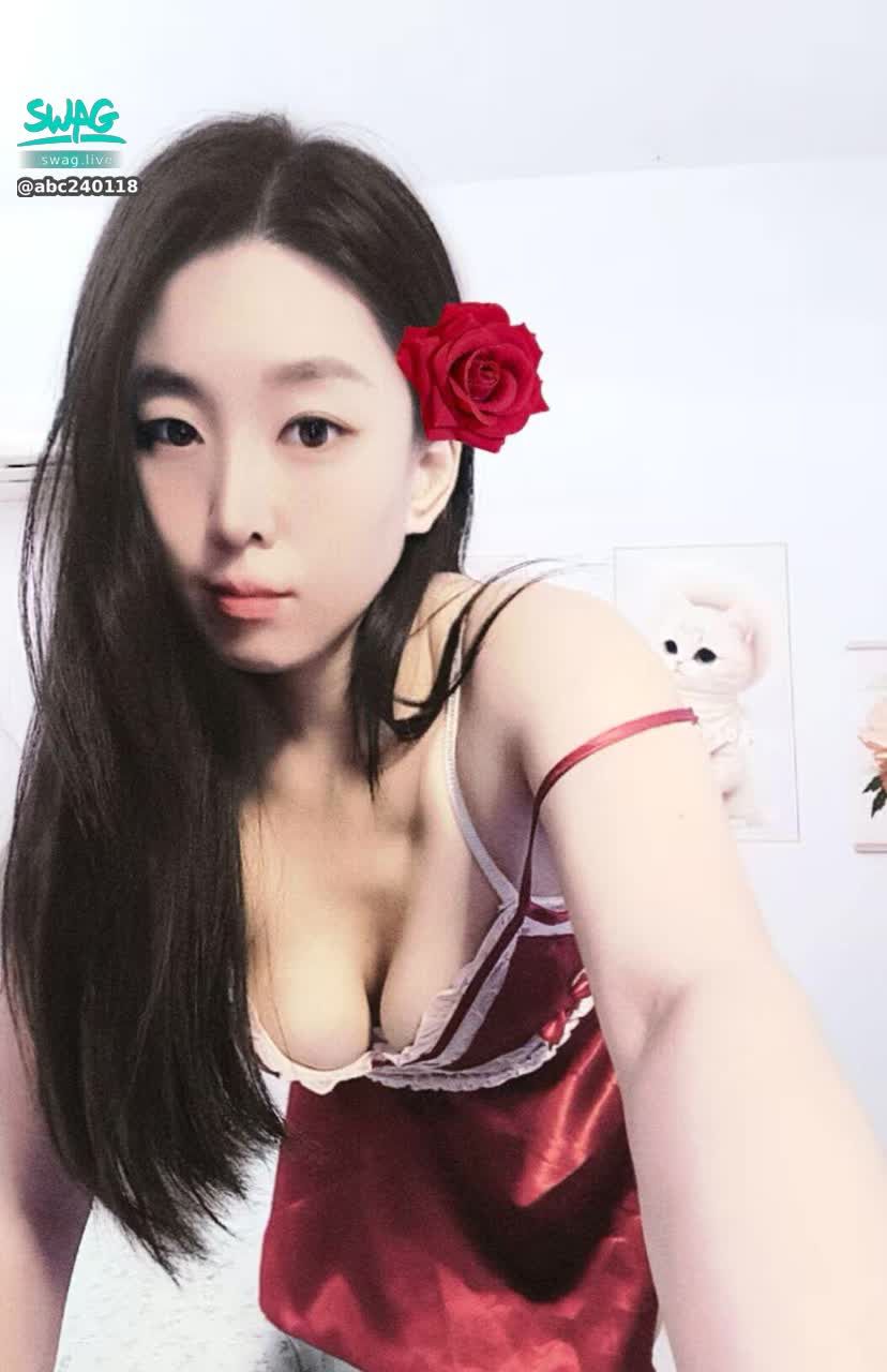 abc240118 : 166身高115斤的我喜欢吗😘