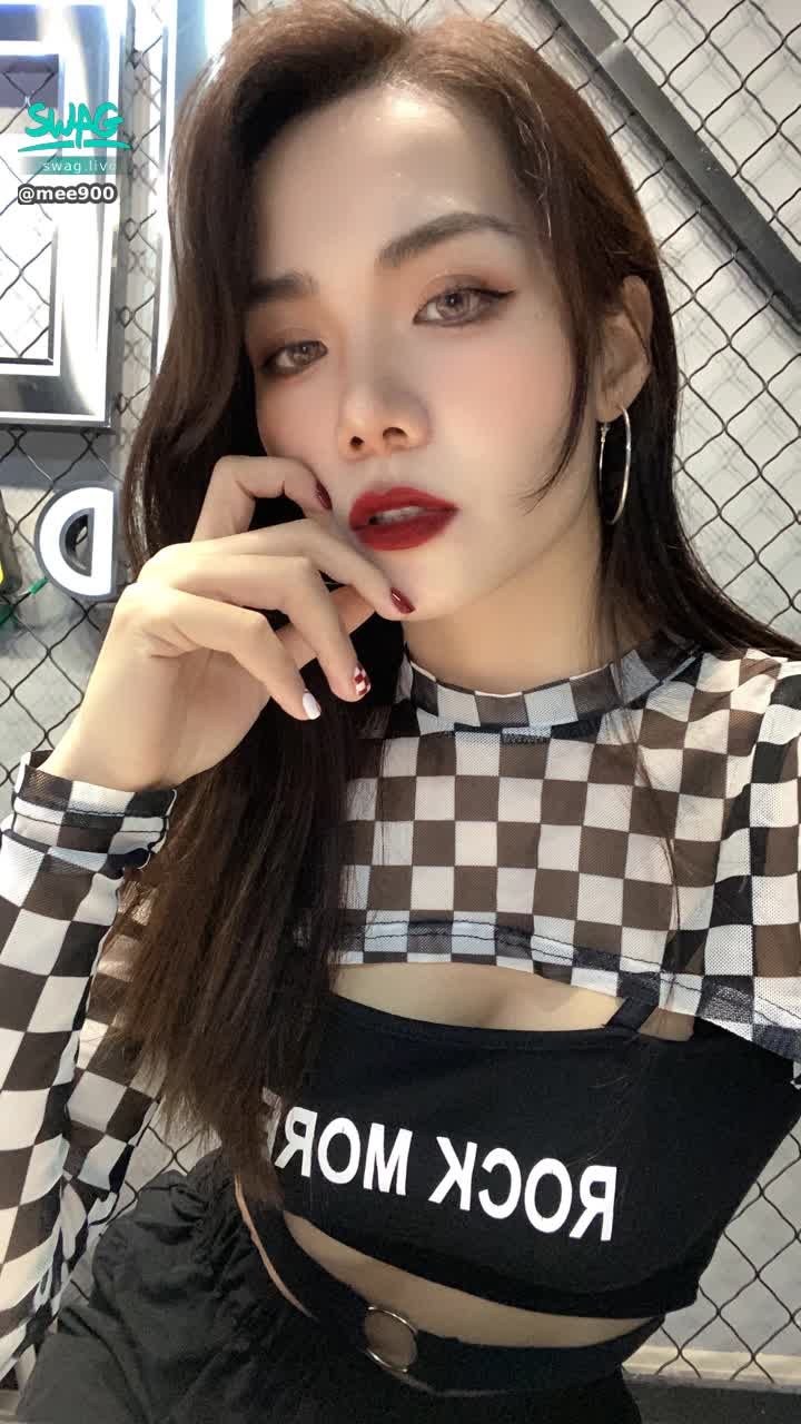 mee900 : 酷酷的会不会太强势😎