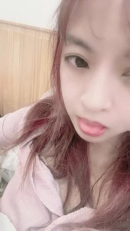 lovemeredith : 我的奶跟麻糬一樣軟Q，你想吃了嗎？