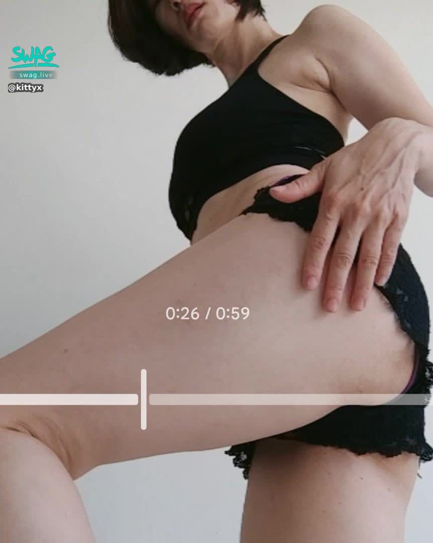 kittyx : 這份性感🤵🤽不需解釋