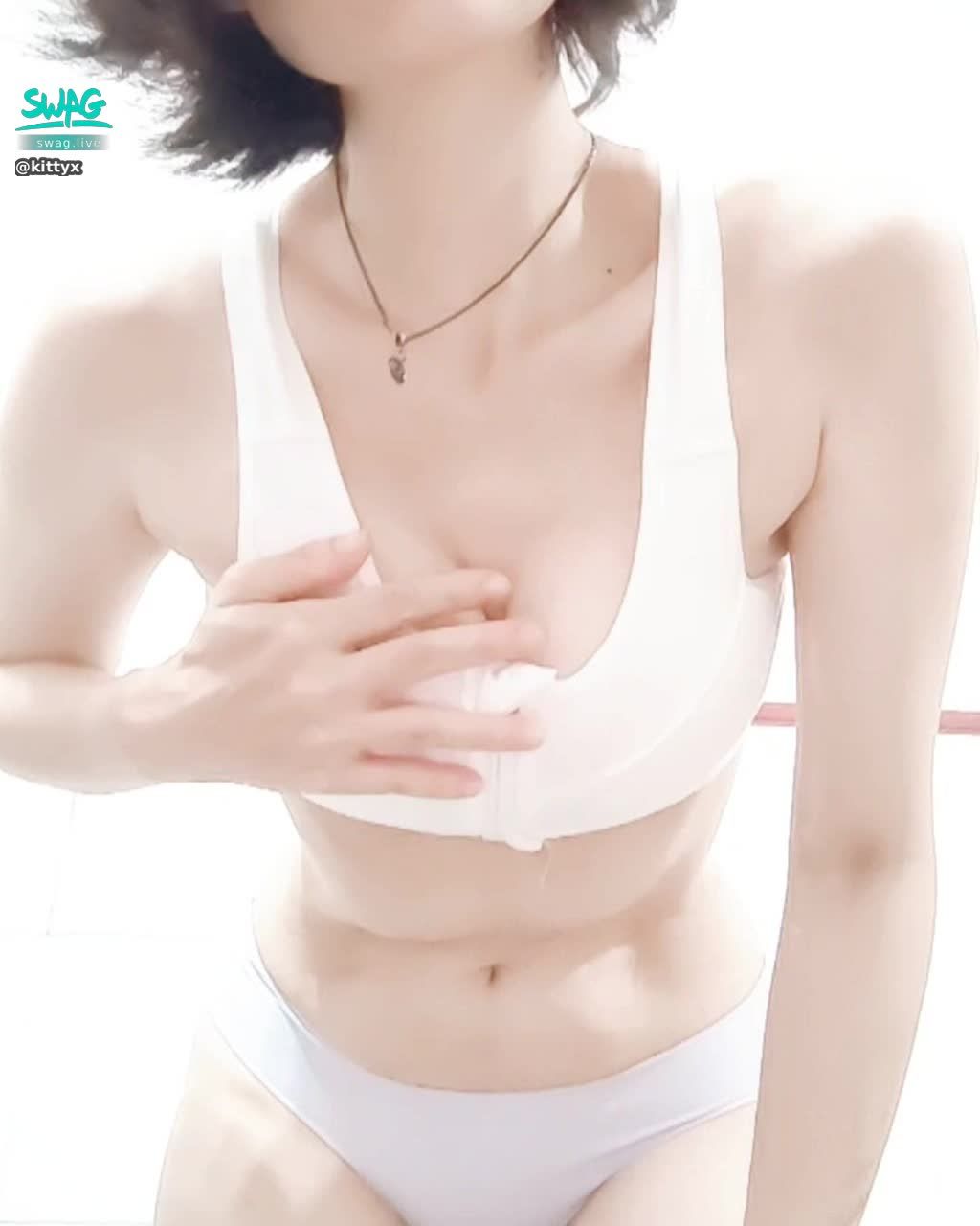 kittyx : 綿軟悠長🌳🌾甜蜜👰👷不宜久置🐏🌳一粒果凍妄圖抹上你的吻