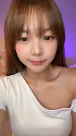 ccsusu : 有鎖骨控嗎😳