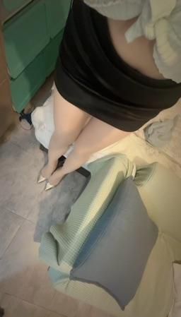 fifibee : 膚色絲襪+高跟鞋👠=等於無限遐想