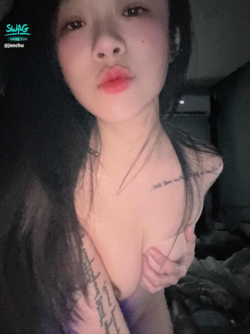 jenchu : 你們最欣賞我全身的哪裡
私訊告訴我🫣我想知道自己哪裡吸引你

#全裸 #奶 #sexy #性感 #生活 #騷 #刺青 #私訊