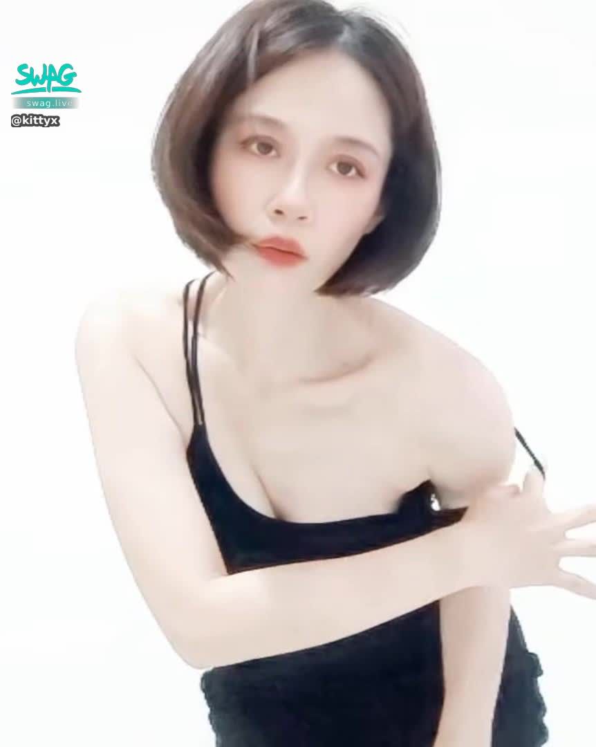 kittyx : 「如果你在我身邊，這個枕頭就不會這麼空了。」