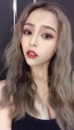 zzchiizz : 新人主播🤓🤓🤓