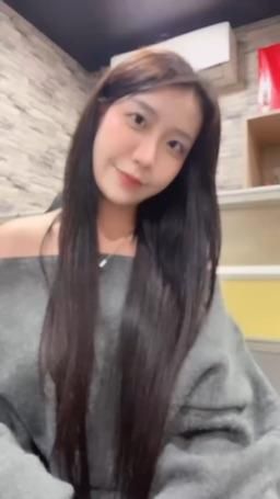 ann891107 : 新人主播報到😘
11/11(二)晚上10點首播!
第一次直播好緊張🥹
希望大家可以耐心教我~
跟到首播的有福利喔😈
#sexy #性感 #新人 #露臉 #甜美 #大奶🔥