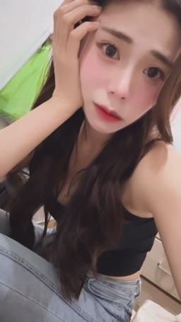 pufferfish0307 : 週五12:00-18:00開播🐡
寶子們要來陪我聊天唷🤍

也歡迎傳訊息陪小河豚聊天💬
雖然每次很累 但播完又會想你們了哈哈