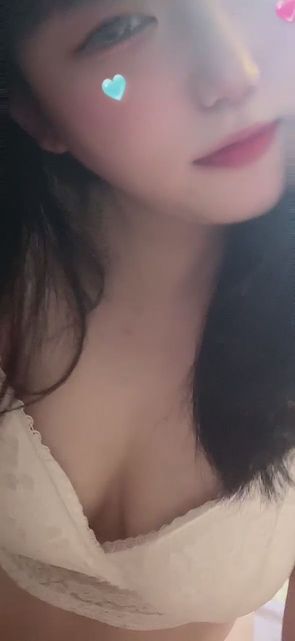 bunny0629bh. : 颱風天你們那邊有淹水嗎🫣我這邊已經淹水囉💦誰來幫我治水😈😈😈 #巨乳 #sexy #性感 #騷 #生活 #大奶🔥 #誘惑 #內衣