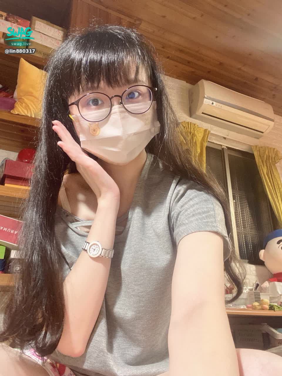 lin880317 : 想要安排一對一的也可以私訊囉🫣那個剛走好有feel💦😈想知道玲玲私下能多騷嗎？ #sexy #性感 #生活 #日常 #私訊