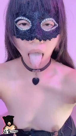 hs5528 : 淫娃人妻的每日自我洗腦😆