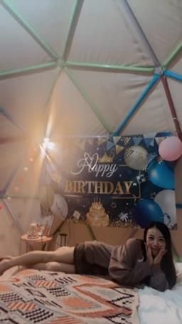 sexyvanessa : 壽星來露個臉😆