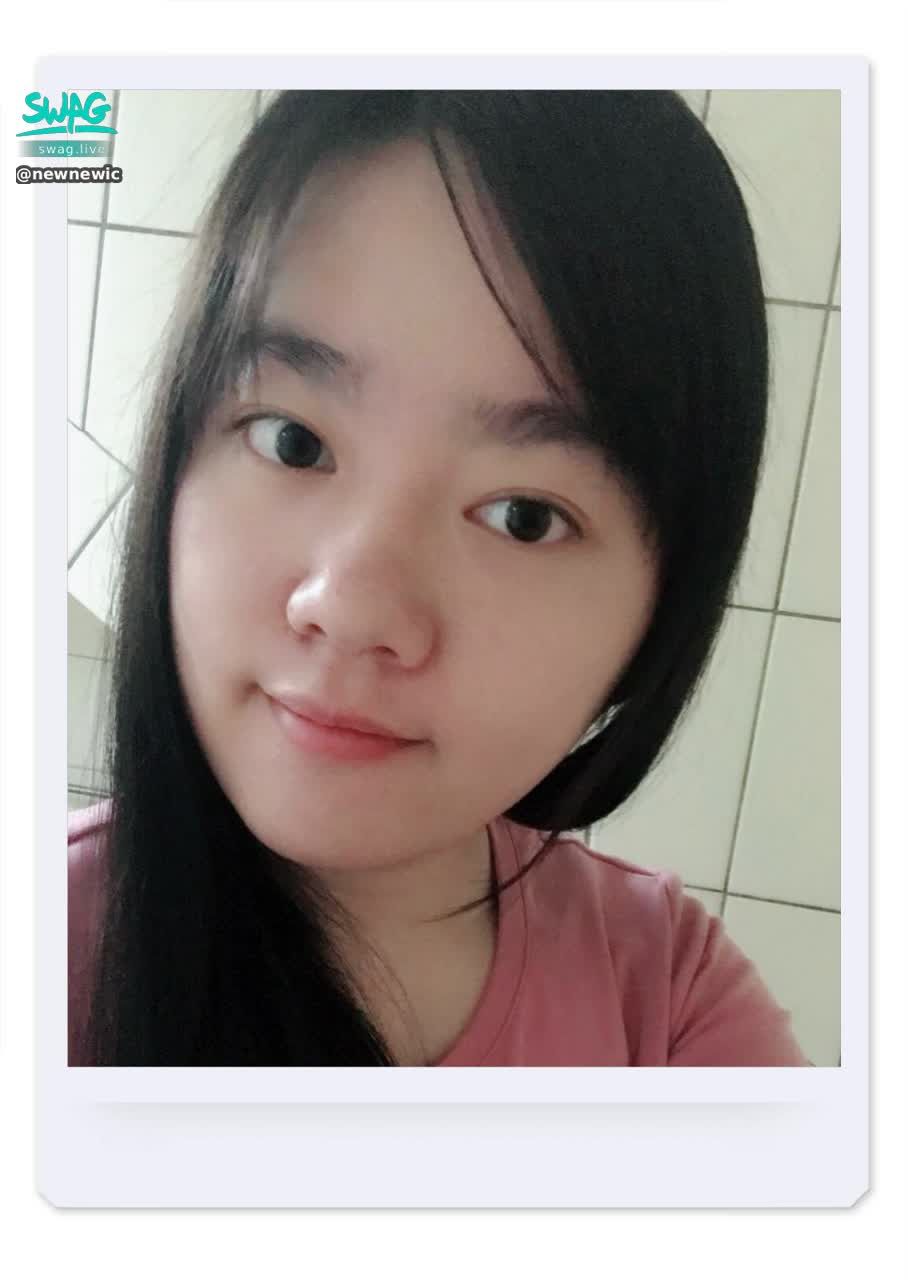 newnewic : 颱風天初見安安
沒想到因緣際會來嘗試夢寐以求的行業啦💗
還請各位小哥哥多多關照😘