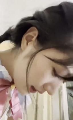 fo8486 : 超绝反差学生妹