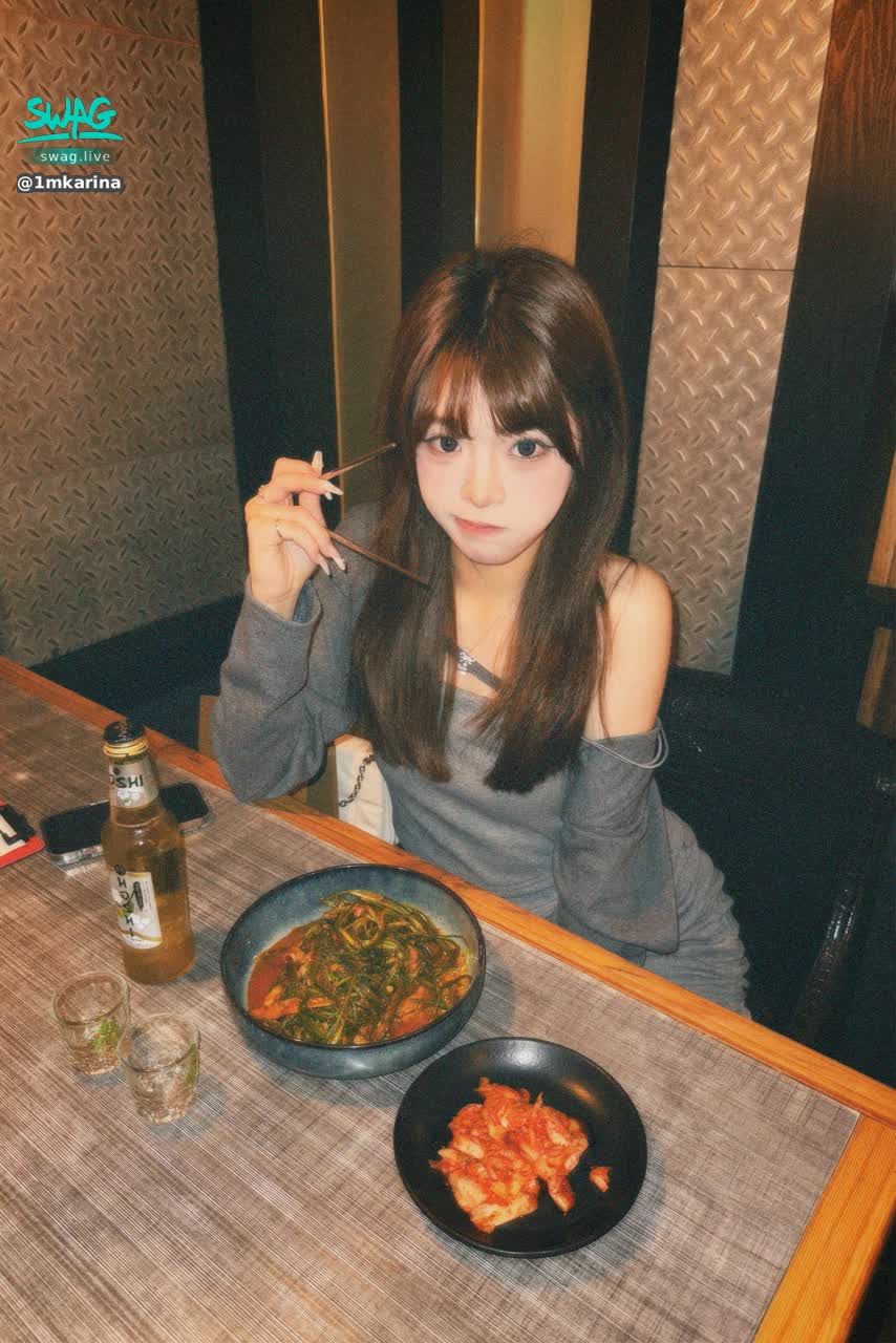 1mkarina : 芝寶們今天芝芝有事 明天見嘍😭😭