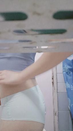 floraof : 露背衫Babe